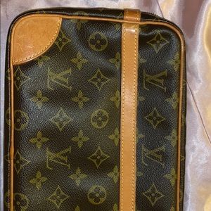 Authentic Louis Vuitton Compiegne 28 Pouchette